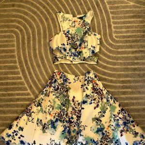 Anne Barge Black Label Cocktail/Wedding Attire Two Piece Floral